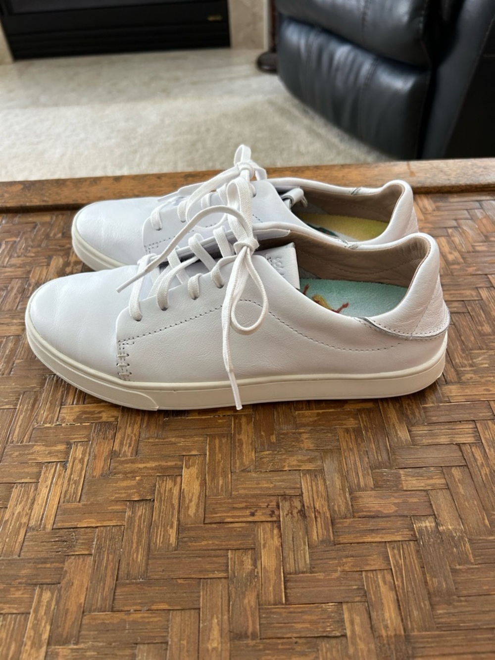 Olukai Pehuea Lil’lli Leather Low-Top Lace-Up Sneakers - Picture 5 of 12
